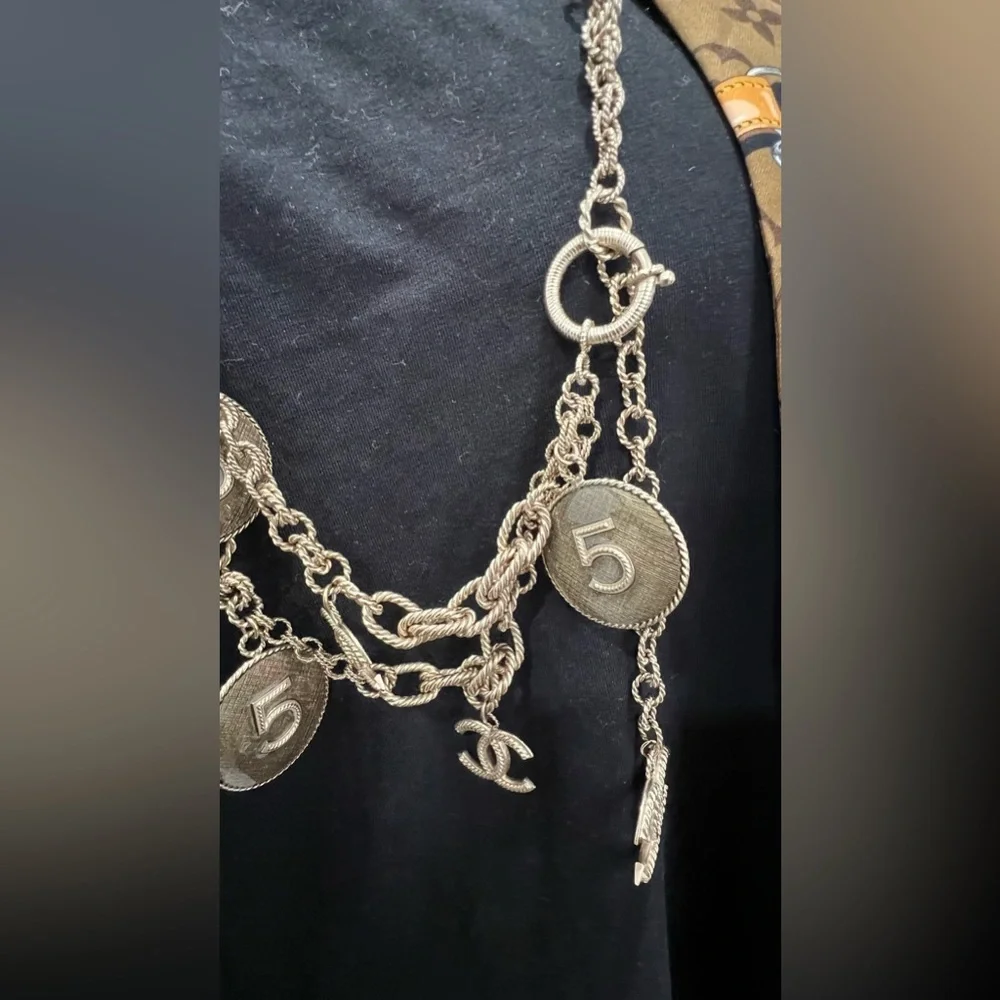 Authentic CHANEL B 13P No.5 CC Chain Belt/Necklace - Picture 15 of 16